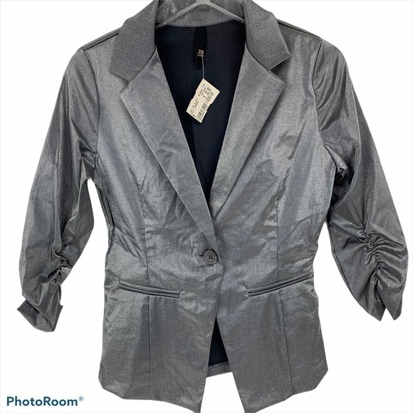 2b Clothing Metallic Silver Blazer NWT Size Medium - Picture 1 of 9